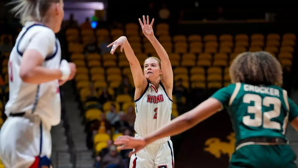 Fertig, Mellema Lead Cowgirls Past Rams in a Thriller